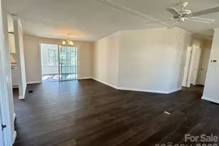 436 Riverwind Dr, Hendersonville, NC 28739 - Photo 4