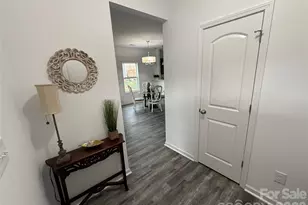 554 Geneva Cir, Gastonia, NC 28056 - Photo 2