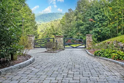 18 Trillium Lane, Brevard, NC 28712 - Photo 2