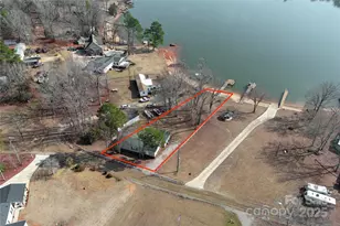 2329 Dolan Ln, Liberty Hill, SC 29074 - Photo 2