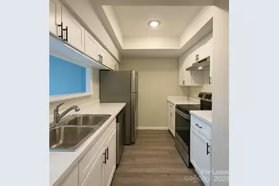 8033 Cedar Glen Drive, Charlotte, NC 28212 - Photo 8