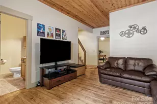 35 Land's End Dr, Burnsville, NC 28714 - Photo 24