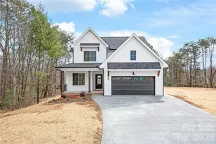 3646 46th Ave NE, Hickory, NC 28601 - Photo 2