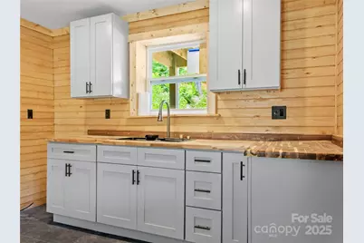 137 Red Maple Lane, Burnsville, NC 28714 - Photo 10