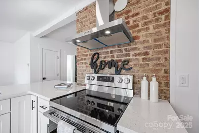 706 Rhodes Park Drive, Hendersonville, NC 28791 - Photo 10