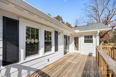 706 Rhodes Park Drive, Hendersonville, NC 28791 - Photo 8