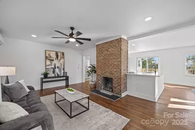 706 Rhodes Park Drive, Hendersonville, NC 28791 - Photo 14
