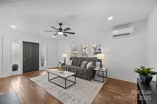 706 Rhodes Park Dr, Hendersonville, NC 28791 - Photo 16