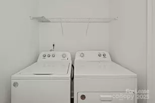 1018 Fairway Green Ln, Charlotte, NC 28216 - Photo 20