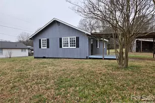 915 Chapel St, Landis, NC 28088 - Photo 2