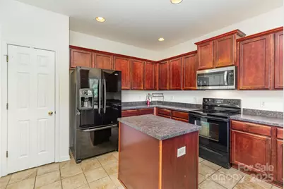 6237 Shelley Avenue, Charlotte, NC 28269 - Photo 10