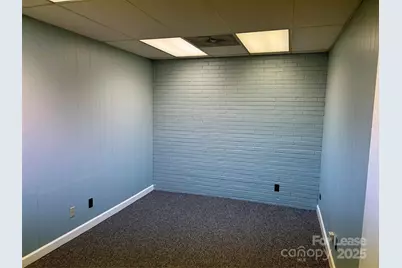 352 2nd Street NW, Hickory, NC 28601 - Photo 4