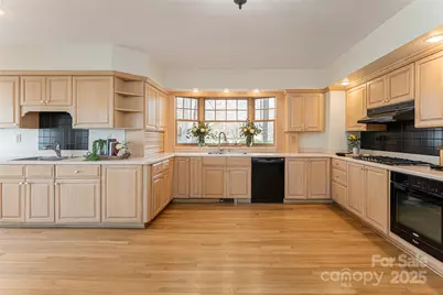 1 Evelyn Place, Asheville, NC 28801 - Photo 16