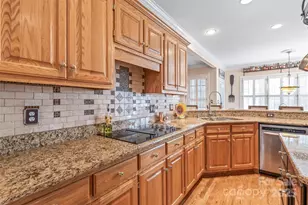 5101 Belicourt Dr, Charlotte, NC 28277 - Photo 14