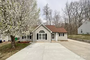 5610 Stone Bluff Ct, Charlotte, NC 28214 - Photo 2