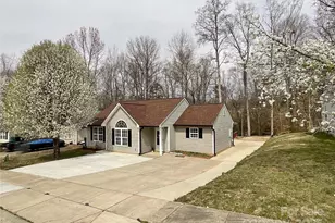 5610 Stone Bluff Ct, Charlotte, NC 28214 - Photo 4