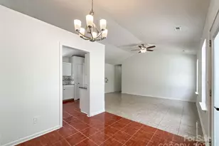 5610 Stone Bluff Ct, Charlotte, NC 28214 - Photo 8