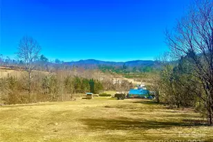 71 Travis Ln, Bakersville, NC 28705 - Photo 18