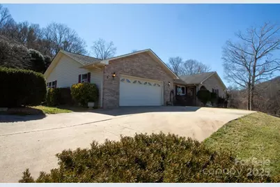 9 Lorena Drive, Asheville, NC 28806 - Photo 2