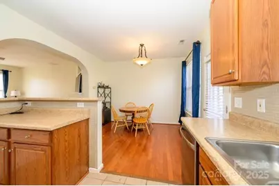 8422 Chaceview Court, Charlotte, NC 28269 - Photo 12