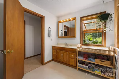 799 Fire Scald Road, Green Mountain, NC 28740 - Photo 30