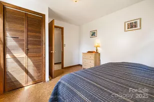 799 Fire Scald Rd, Green Mountain, NC 28740 - Photo 28