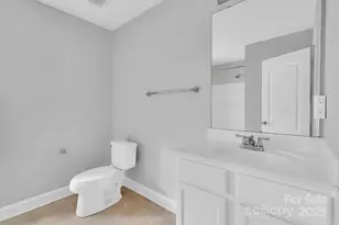 8214 Deodora Cedar Ln, Charlotte, NC 28215 - Photo 20