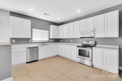 8214 Deodora Cedar Lane, Charlotte, NC 28215 - Photo 10