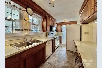 876 Old Fort Sugar Hill Road, Old Fort, NC 28762 - Photo 10