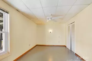 34 Larkspur Ct, Asheville, NC 28805 - Photo 30