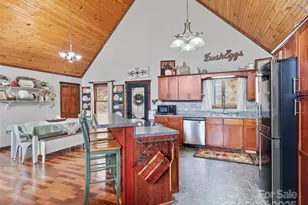 83 Roland St, Burnsville, NC 28714 - Photo 14