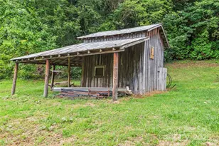 944 Georges Fork Rd, Burnsville, NC 28714 - Photo 20