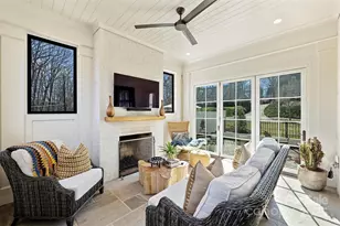 2509 Montrose Ct, Charlotte, NC 28207 - Photo 12