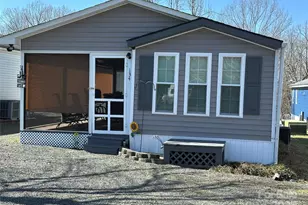 134 Cardinal Ave, New London, NC 28127 - Photo 2