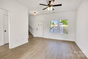 695 S Elm St, Statesville, NC 28677 - Photo 12