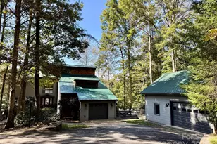 156 Sheepnose Dr, Lake Lure, NC 28746 - Photo 2