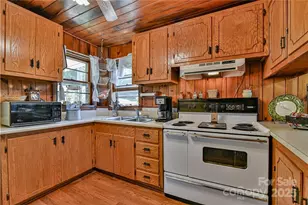 415 Weaverville Rd, Asheville, NC 28804 - Photo 28