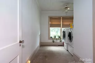 103 E King St, East Flat Rock, NC 28726 - Photo 18