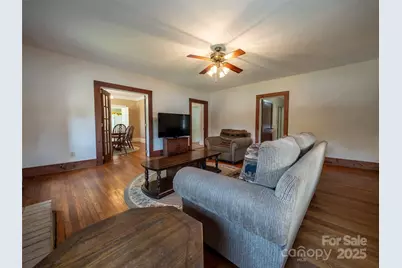 103 E King Street, East Flat Rock, NC 28726 - Photo 22