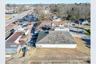 1510 10th Avenue SW, Hickory, NC 28602 - Photo 1