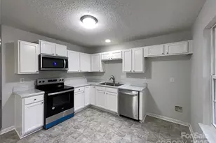 1411 Swaying Branch Ln, Clover, SC 29710 - Photo 6