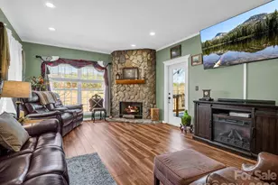 158 Stonecrest Ct, Lake Lure, NC 28746 - Photo 8