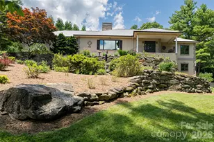 649 Rickel Dr, Hendersonville, NC 28739 - Photo 2