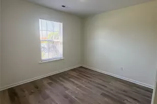 6748 Sullins Rd, Charlotte, NC 28214 - Photo 10