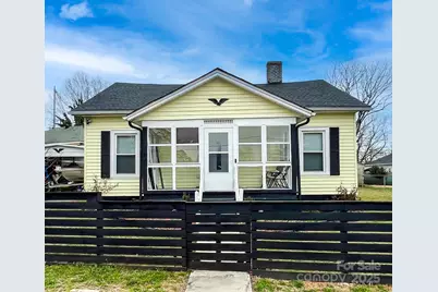 101 Loya Street, Mount Holly, NC 28120 - Photo 2