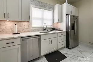 101 Loya St, Mount Holly, NC 28120 - Photo 14