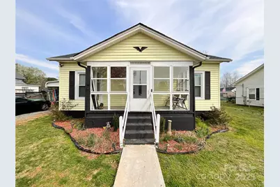 101 Loya Street, Mount Holly, NC 28120 - Photo 1