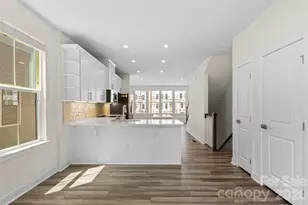 3645 S Tryon St, Charlotte, NC 28217 - Photo 10
