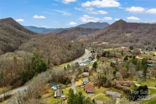 125 Winchester Dr, Waynesville, NC 28785 - Photo 36