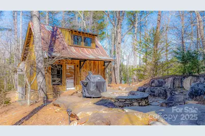 2199 Yellow Fork Trail E, Nebo, NC 28761 - Photo 32